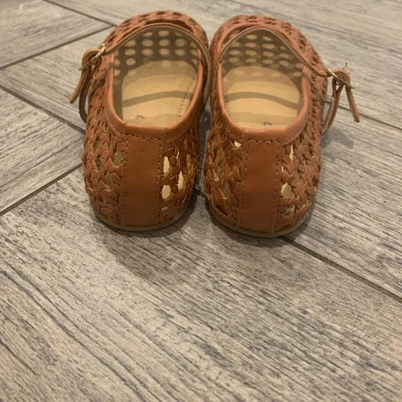 Origo Women's Woven Ballerina Toffee Mary Jane Sandals (Barefoot) - Picture 4 of 8